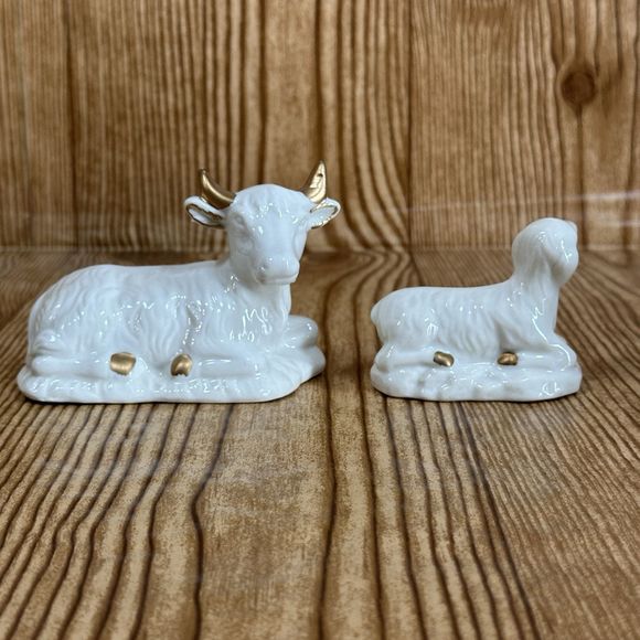 White & Gold Christmas Nativity Set with Baby Jesus figurine 8 Pieces - Picture 9 of 16